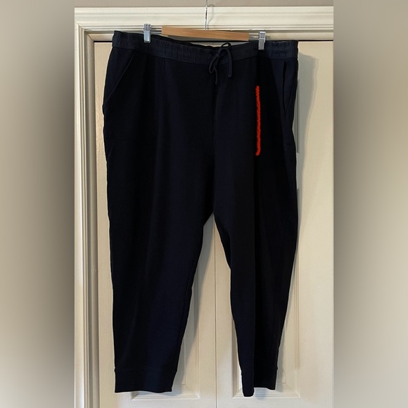 Bundle of size 3X/24 pants. (3) - Picture 2 of 4